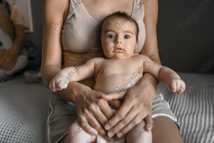 Mom, mummy, young mother with little baby (2099839)