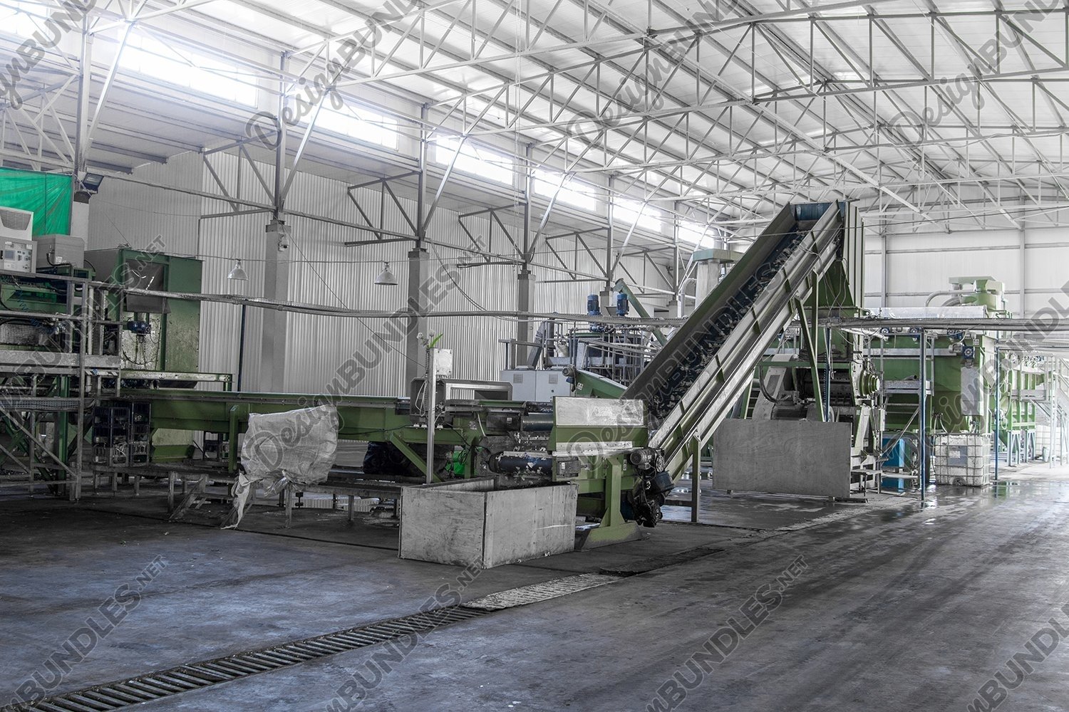 Plastic bottle recycling plant (849522) Industry Design Bundles