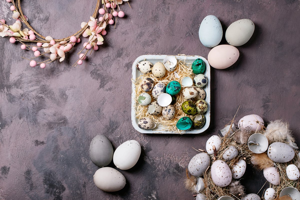 Traditional Easter decoration example image 1
