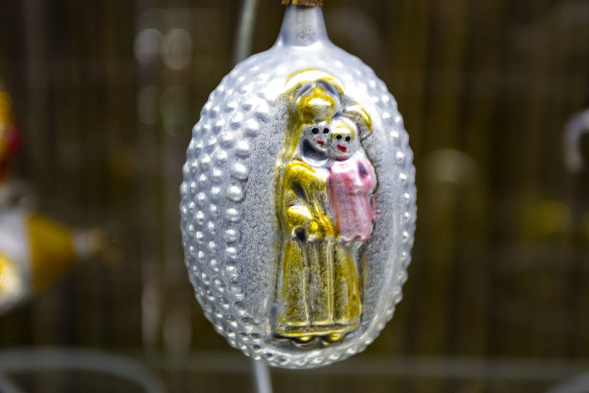 Vintage Christmas tree toy decorations example image 1