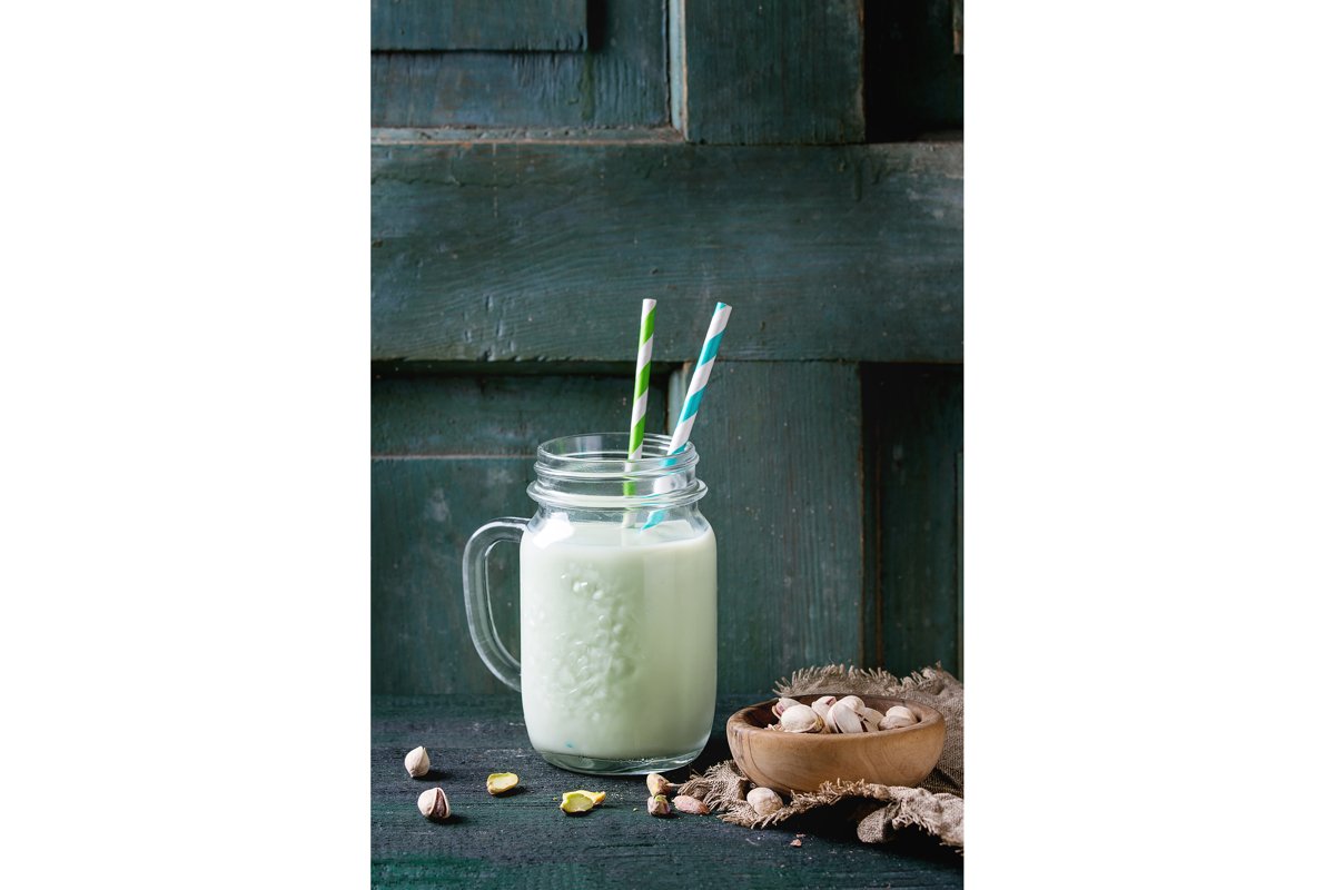 Yogurt with pistachios example image 1
