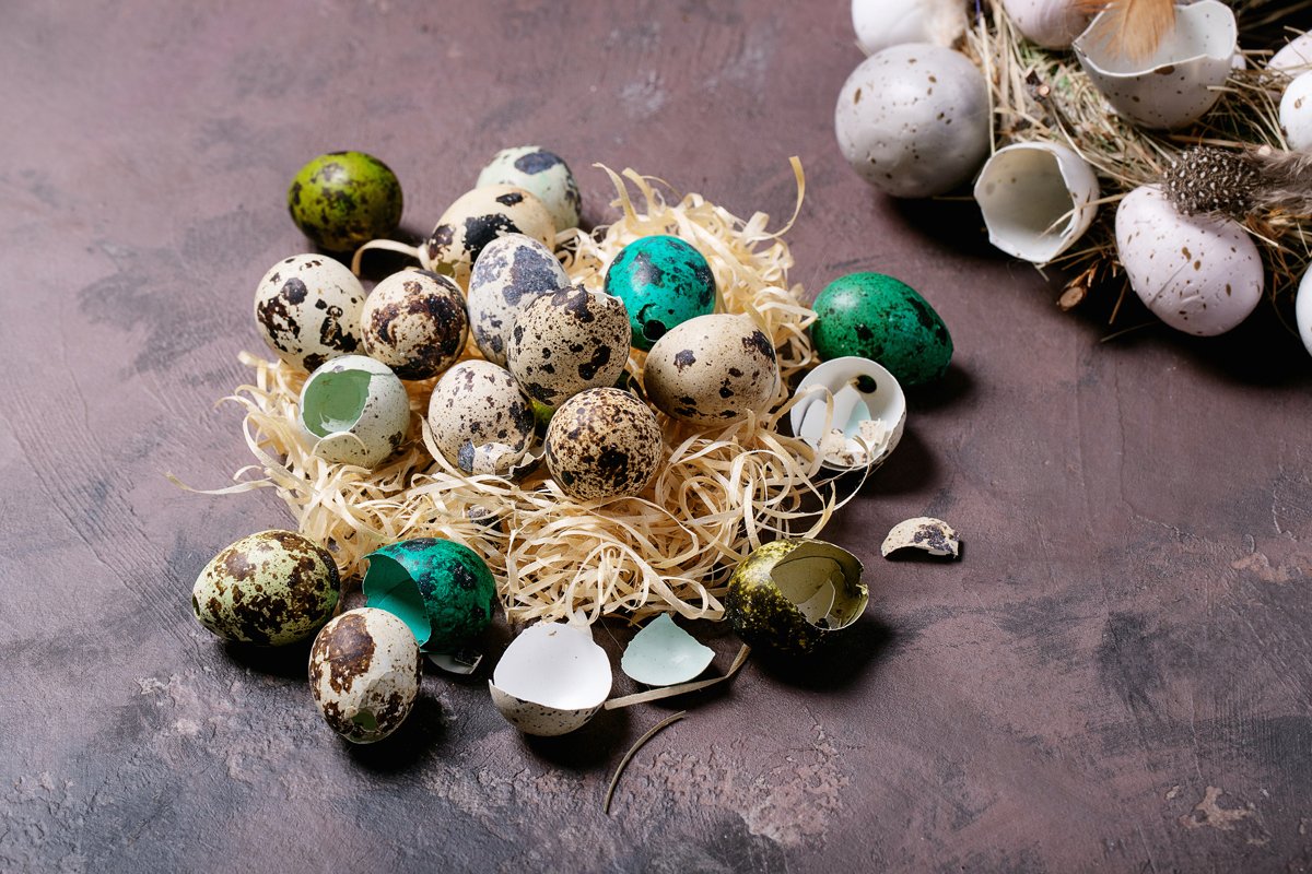 Traditional Easter decoration example image 1