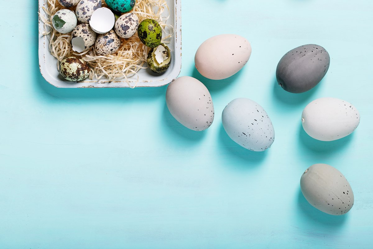 Traditional Easter decoration example image 1