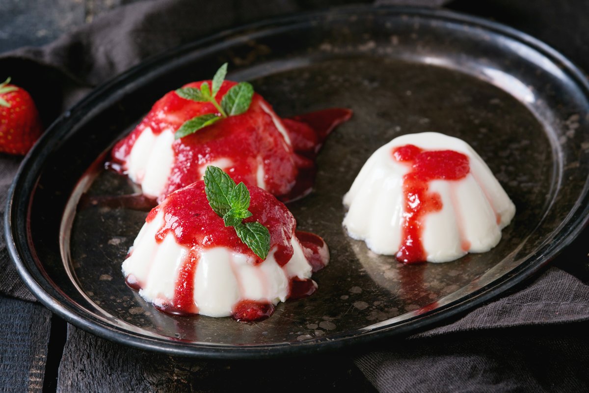Panna cotta with strawberries example image 1