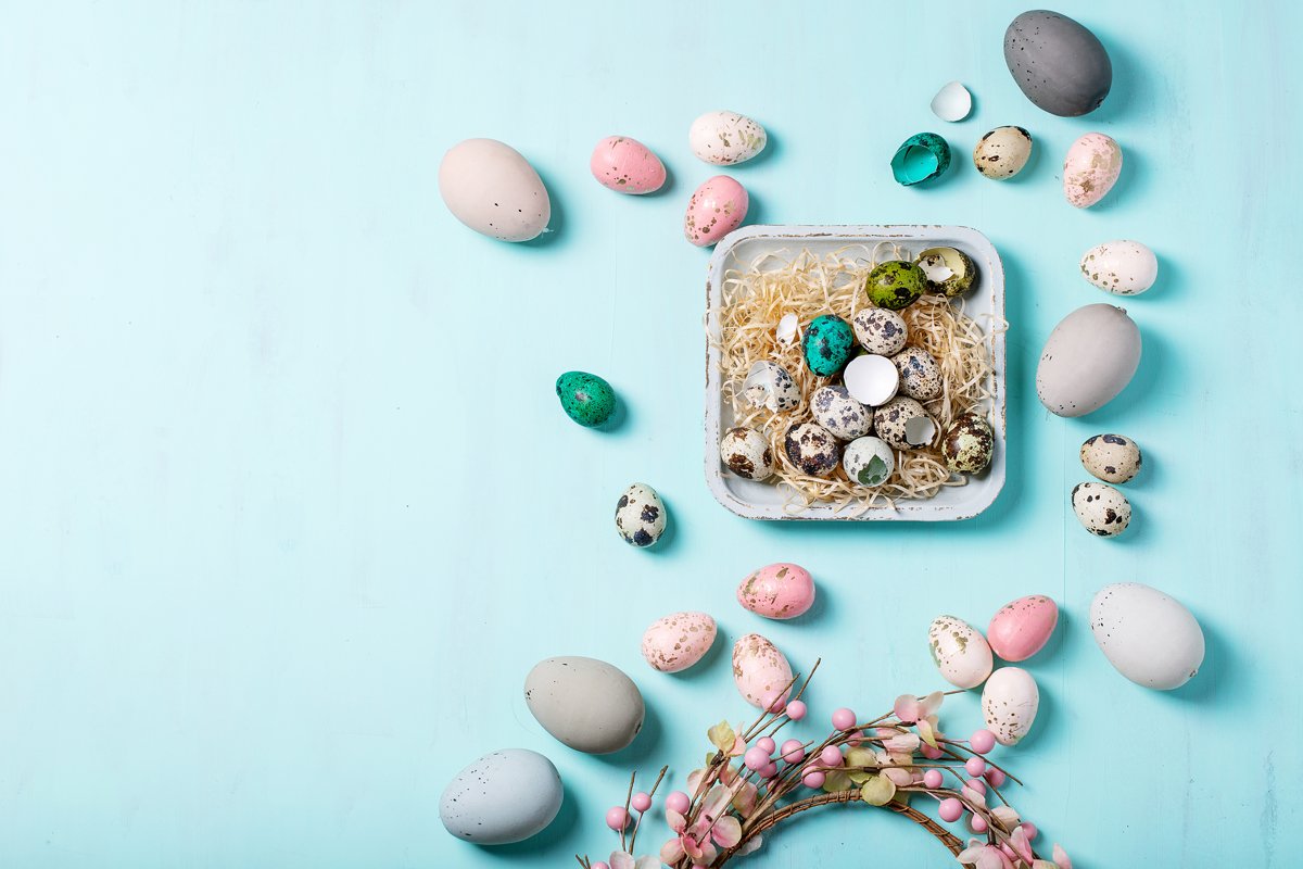 Traditional Easter decoration example image 1