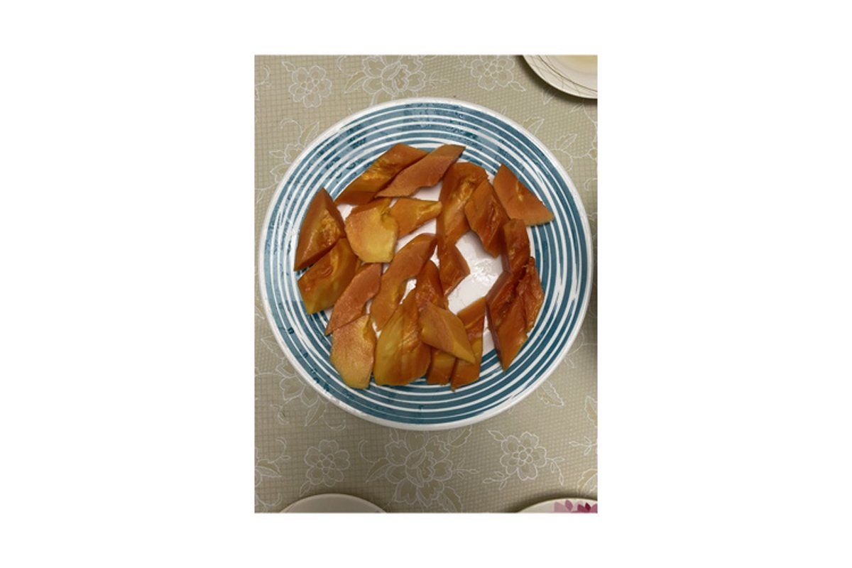Photo of the fruit of the papaya example image 1