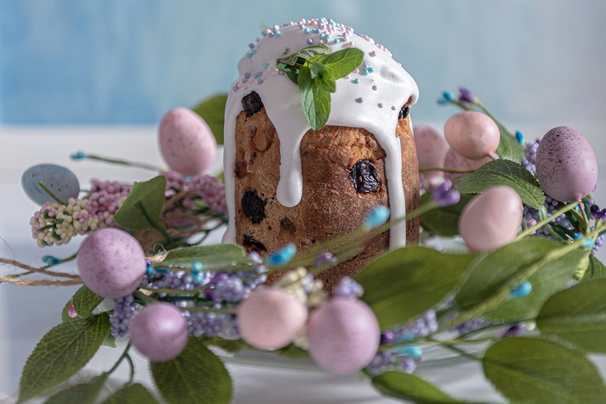 Easter cake in the center of a wreath of spring flowers example image 1