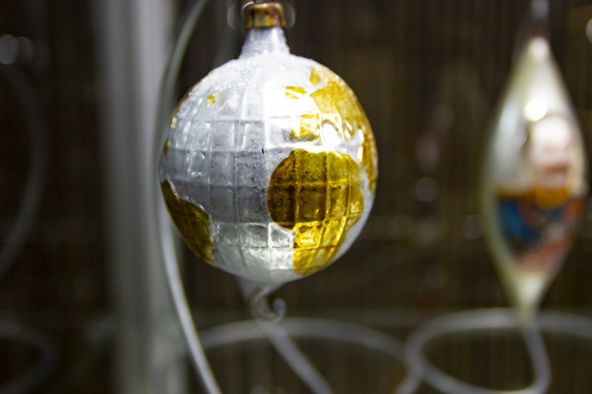Vintage Christmas tree toy decorations example image 1