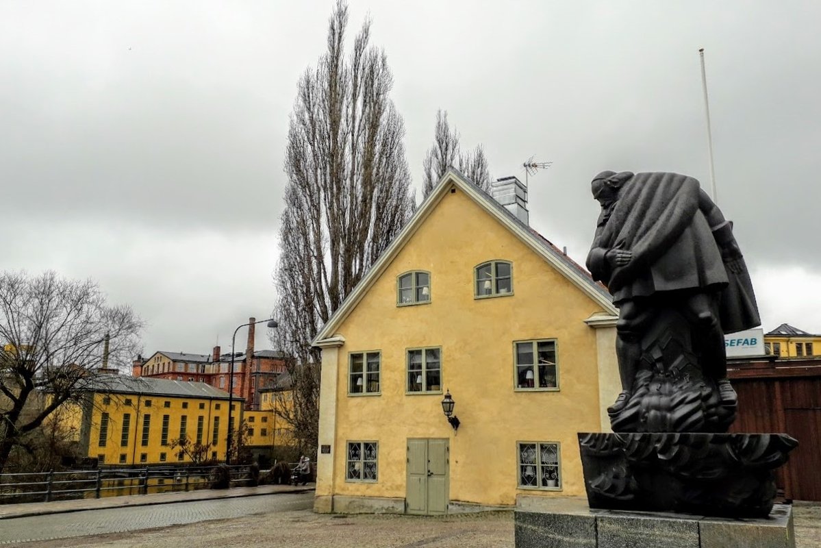 Architecture Photography Old house Statue Norrköping Sweden example image 1