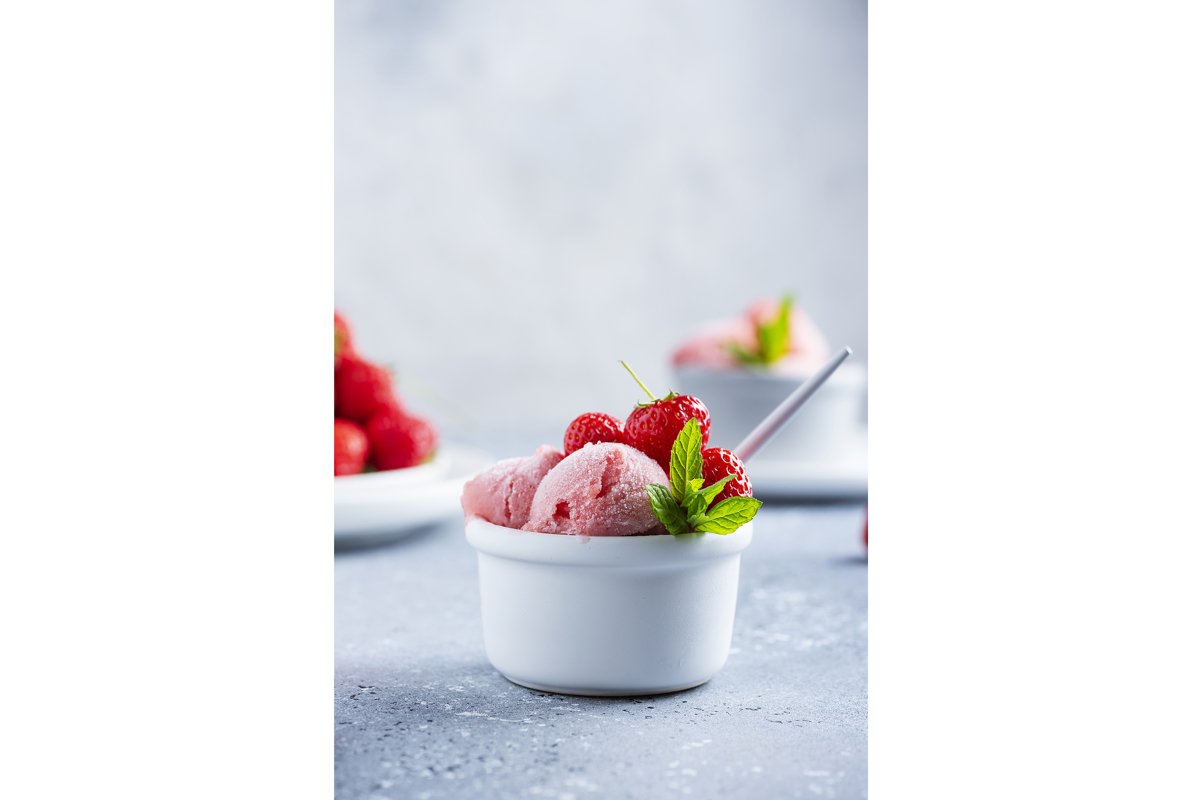Summer sorbet with fresh strawberry, selective focus image example image 1