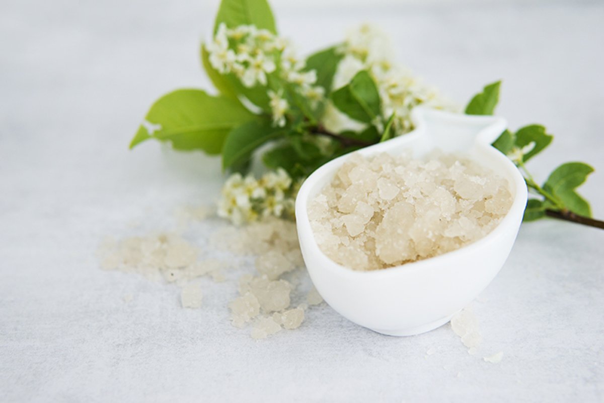 Spa-sea salt in white dishes and seashells. example image 1