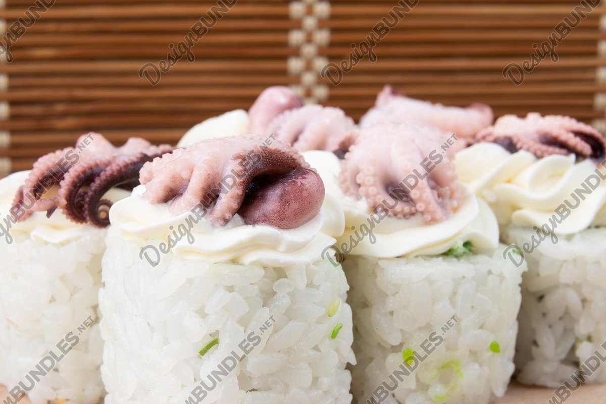 Photo of a Japanese cuisine with seafood example image 1
