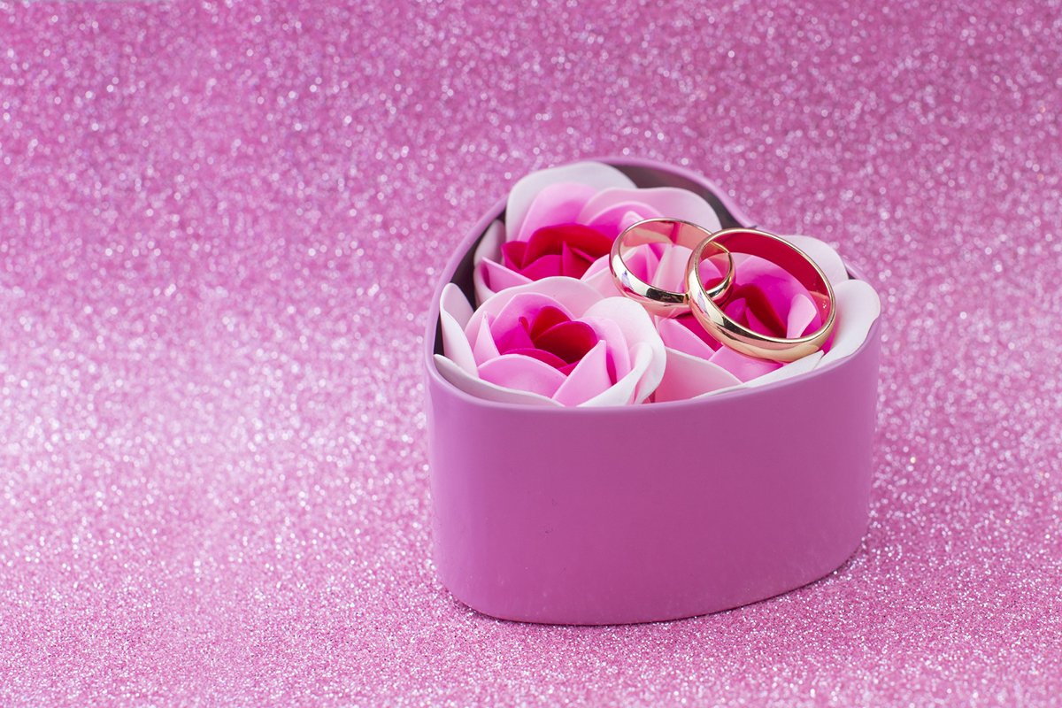 box surprise gift pink hearts with gold wedding rings example image 1
