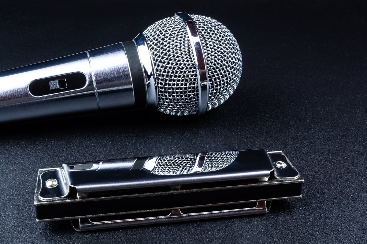 Microphone and harmonica example image 1