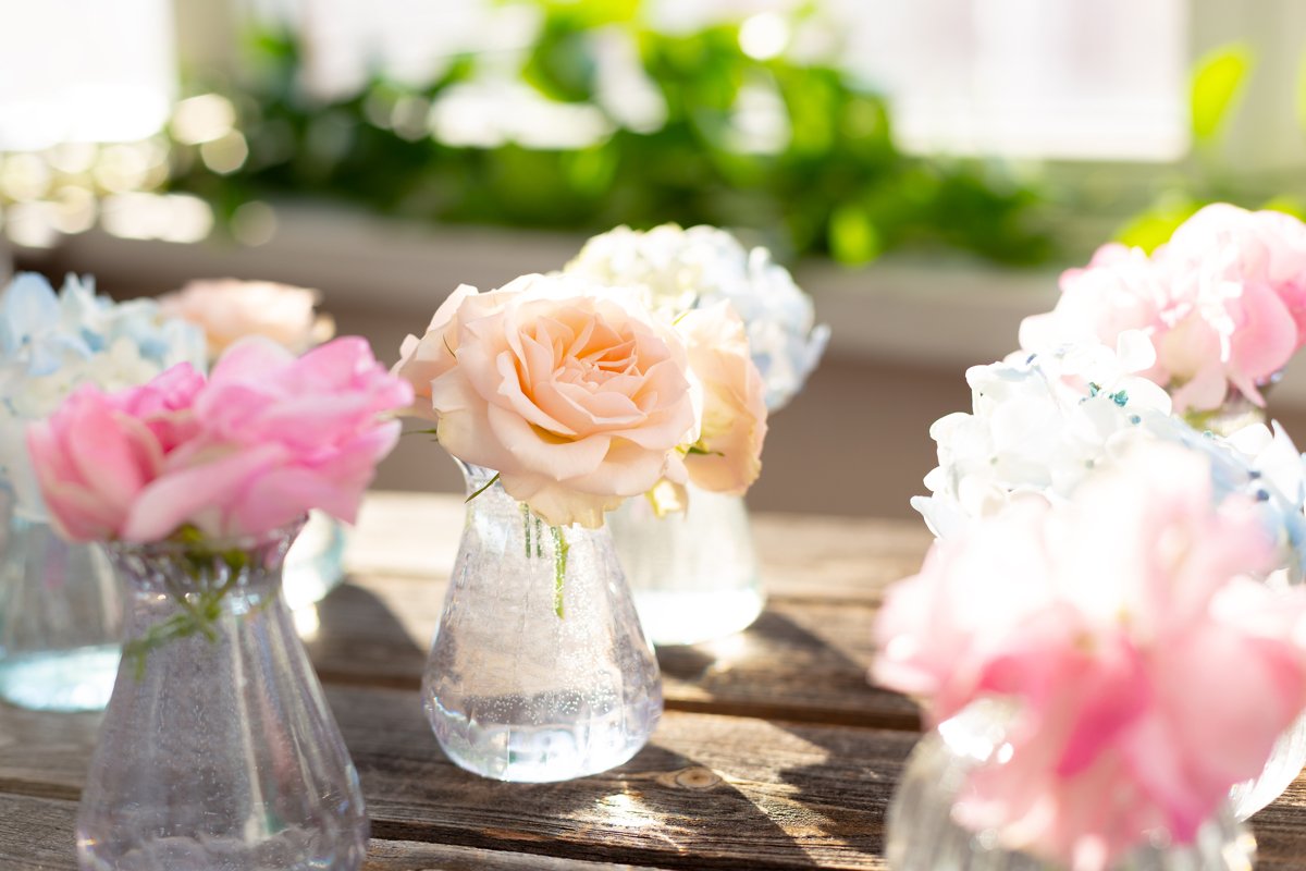 Blue hydrangea,pink sweet pea Lathyrus,roses in crystal vase example image 1