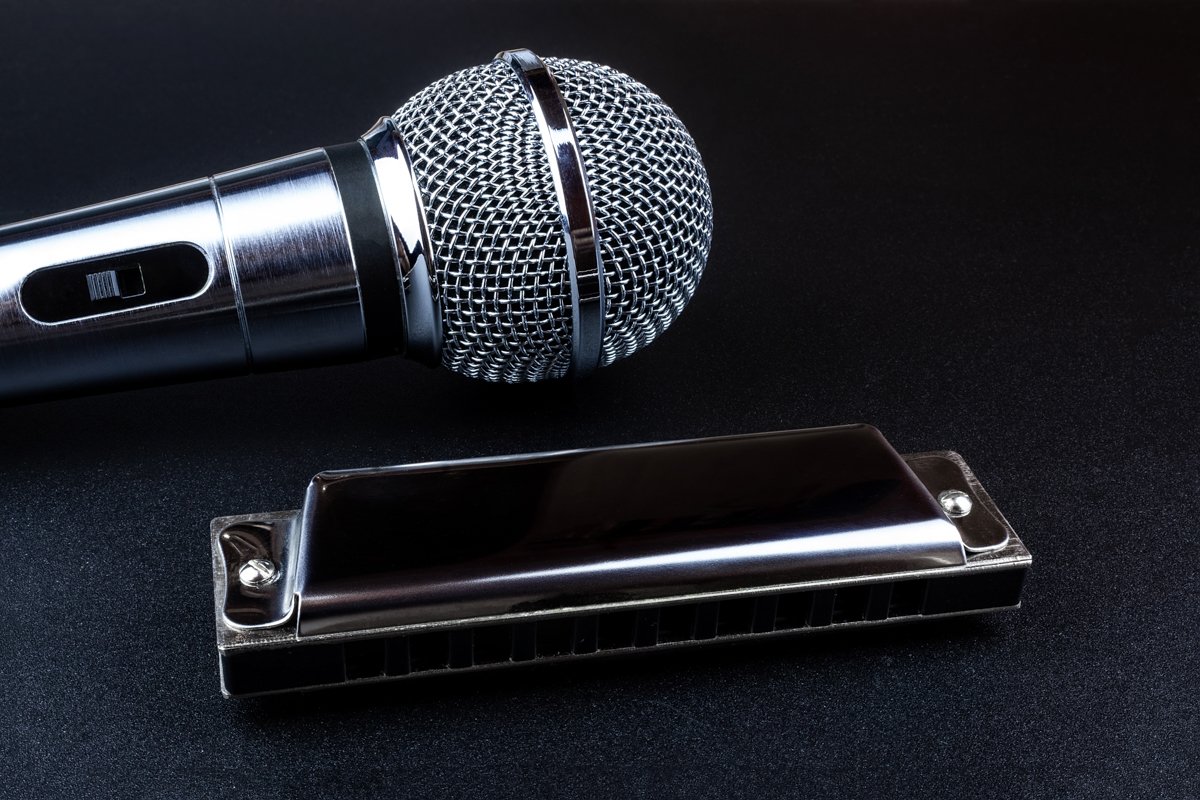 Microphone and harmonica example image 1