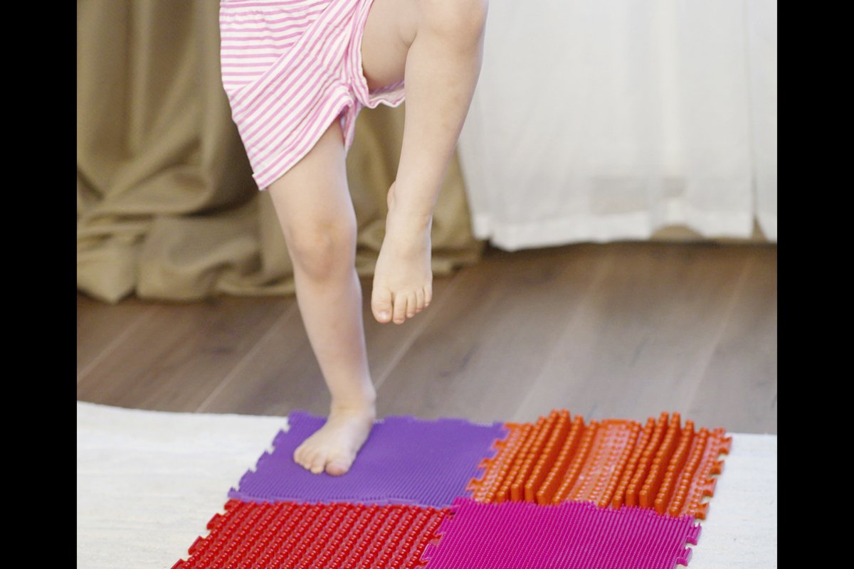 prevention flat feet and hallux valgus example image 1