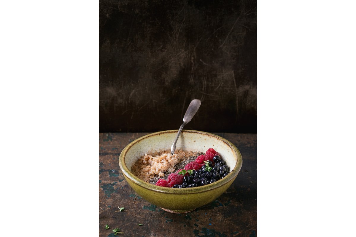 Oatmeal with berries and chia seeds example image 1
