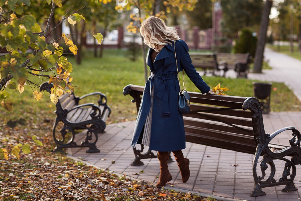 Stylish woman in a blue coat. Autumn, clothing details example image 1