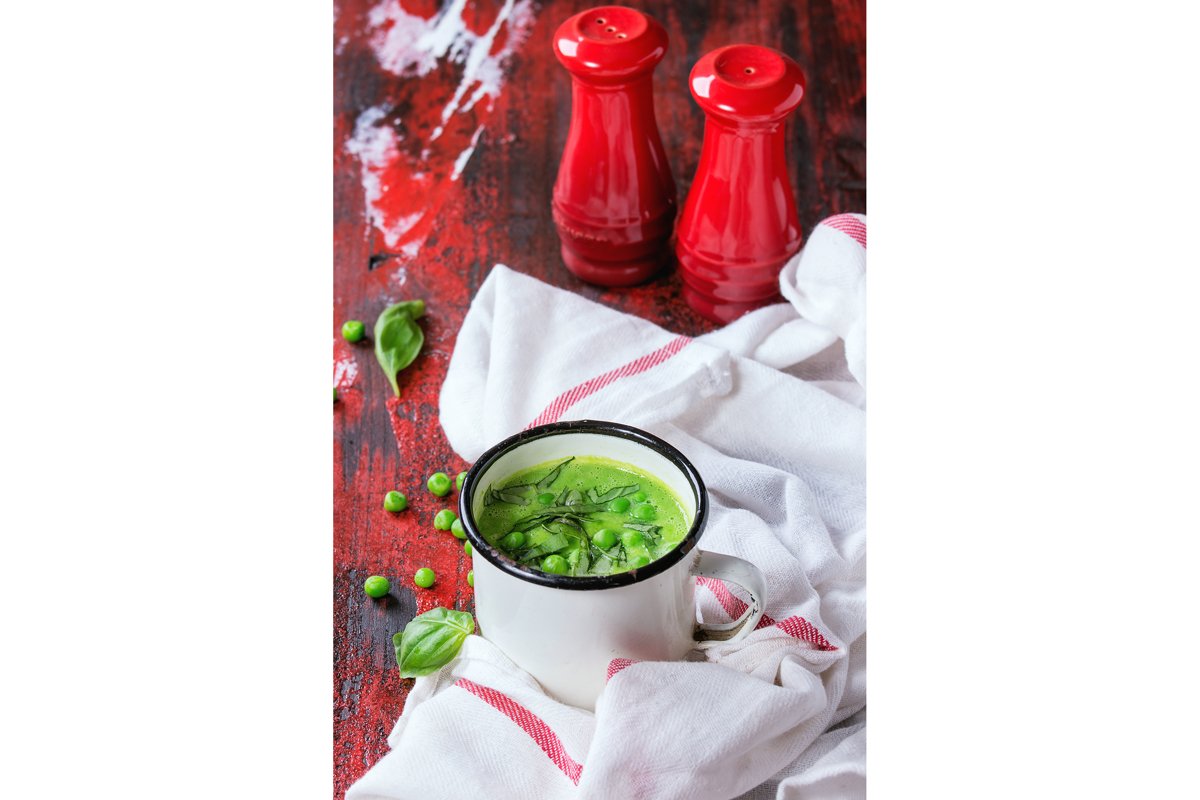 Pea cream soup example image 1