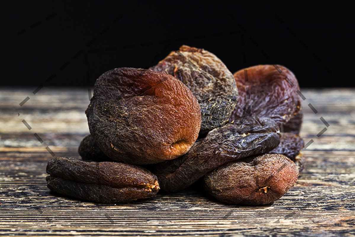 dry apricots traditional food example image 1
