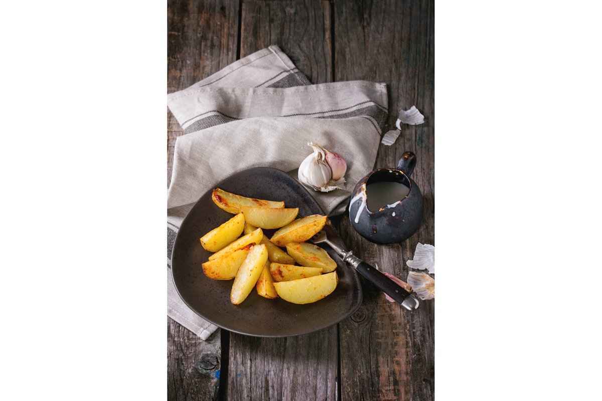 Fried potatoes with sauce example image 1