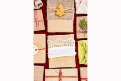 Christmas zero waste flat lay, eco friendly packaging. Product Image 1