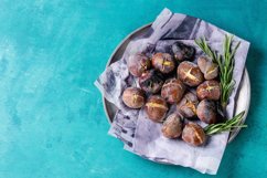 Roasted chestnuts in the ashes Product Image 1