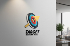 Abstract Target Board with Arrow Hitting Bullseye Product Image 3