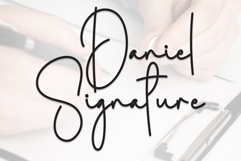 Daniel Signature Product Image 1
