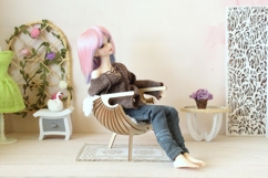 Miniature shield chair with 3 legs digital vector file, doll Product Image 10