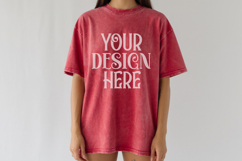 Crimson Comfort Colors 1717 T-shirt Mockups, Real Model Product Image 1