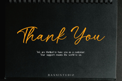 Mallia Handwritten Font Product Image 11