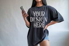 Black Comfort Colors 1717 T-shirt Mockups, Real Model Mock Product Image 1