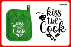 Christmas Pot Holder Quote SVG | Kiss the Cook Product Image 3