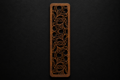 Vintage Floral Wooden Bookmark for Book Lovers Product Image 1