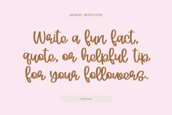 Auric Trace - Bouncy Script Font Product Image 13