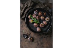 Roasted chestnuts in the ashes Product Image 1