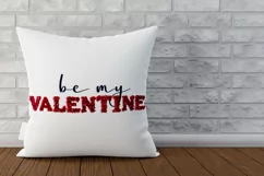 Valentine sayings Be my Valentine, rose petals, red roses Product Image 2