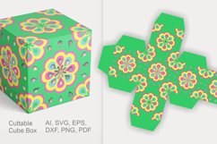 Green Floral Ornaments Cuttable Cube Gift Box with Holes Product Image 2