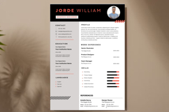 33. Modern Professional CV - Canva Product Image 3