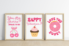 Cherry Kiss is a charming Valentine-themed duo font Product Image 3