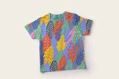 Bright Tropical Leaf Pattern Product Image 3