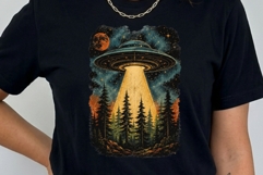 Retro UFO T-Shirt Graphics Bundle | Alien Spaceship PNG Product Image 5