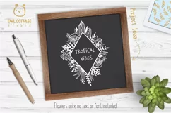 Tropical Floral Wreath SVG, Luau Decor cut file, Wedding Flo Product Image 3