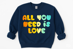 Groovy Loveis, cute Valentine display font Product Image 3