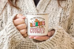 Tis the season baking cookies. Retro chtristmas quote SVG. Product Image 2