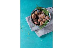 Roasted chestnuts in the ashes Product Image 1