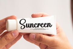 Blonde Aunty Product Image 4