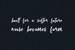 Lelushka Modern Handwritten Script Font Product Image 4